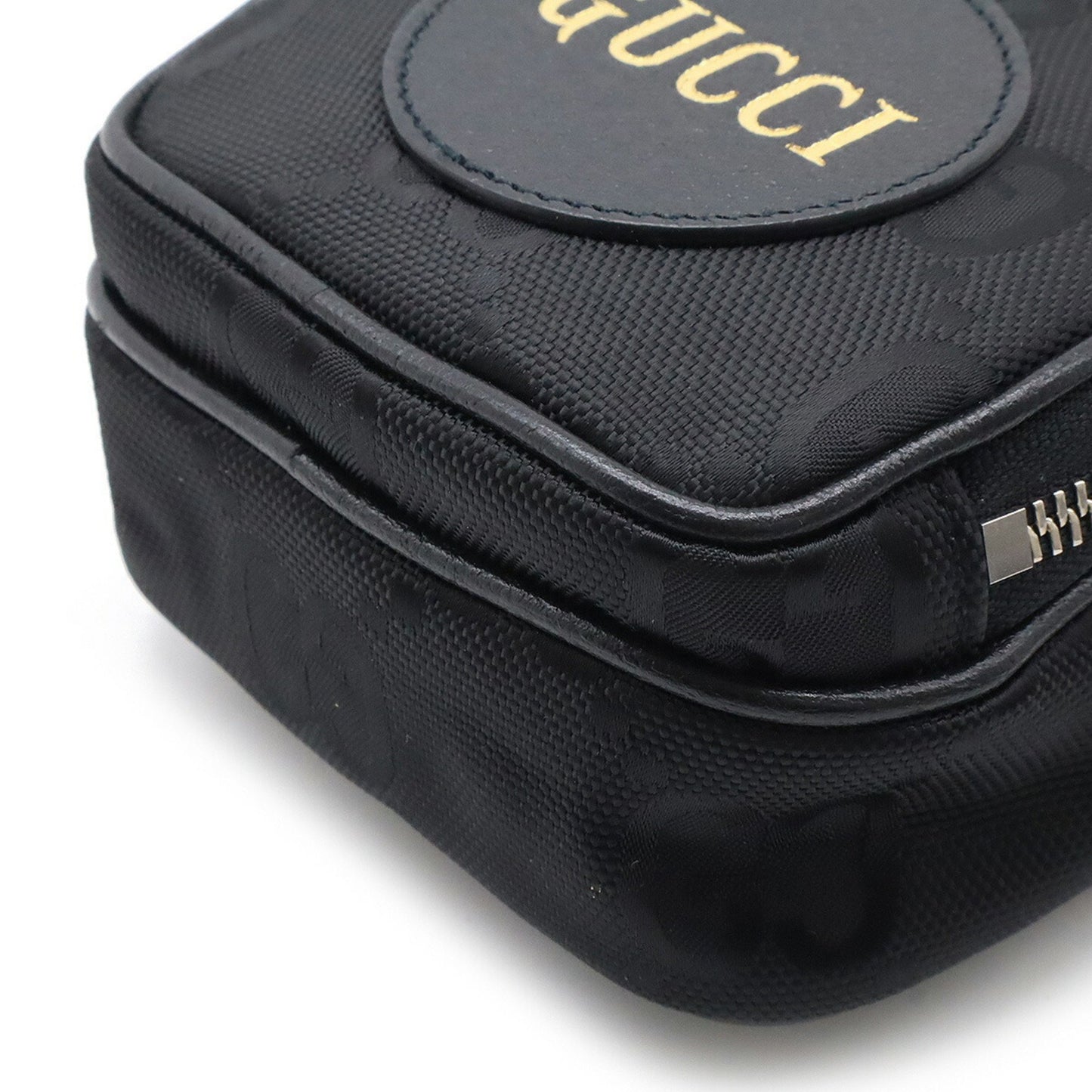 Gucci Nylon Black Shoulder Bags