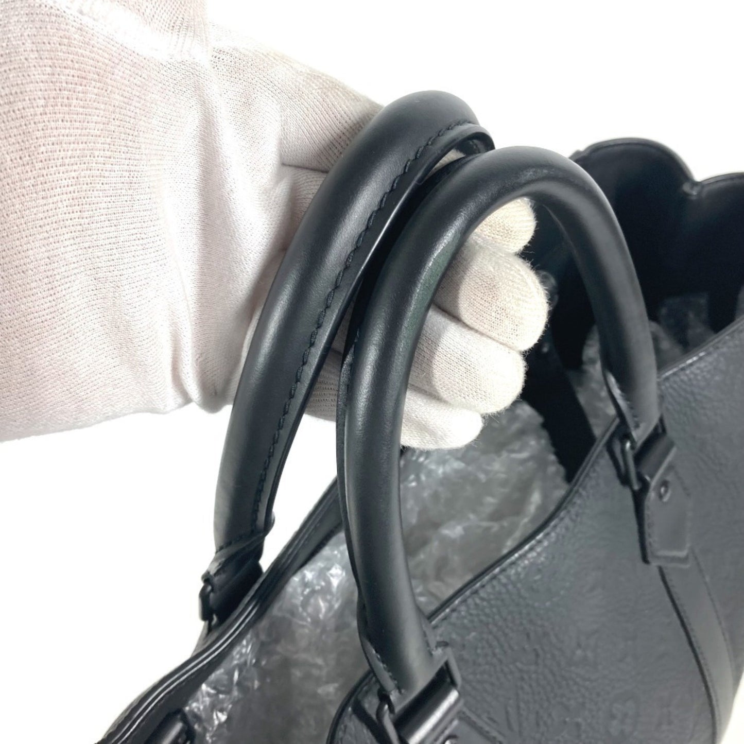 Louis Vuitton Monogram Canvas Black Shoulder Bags