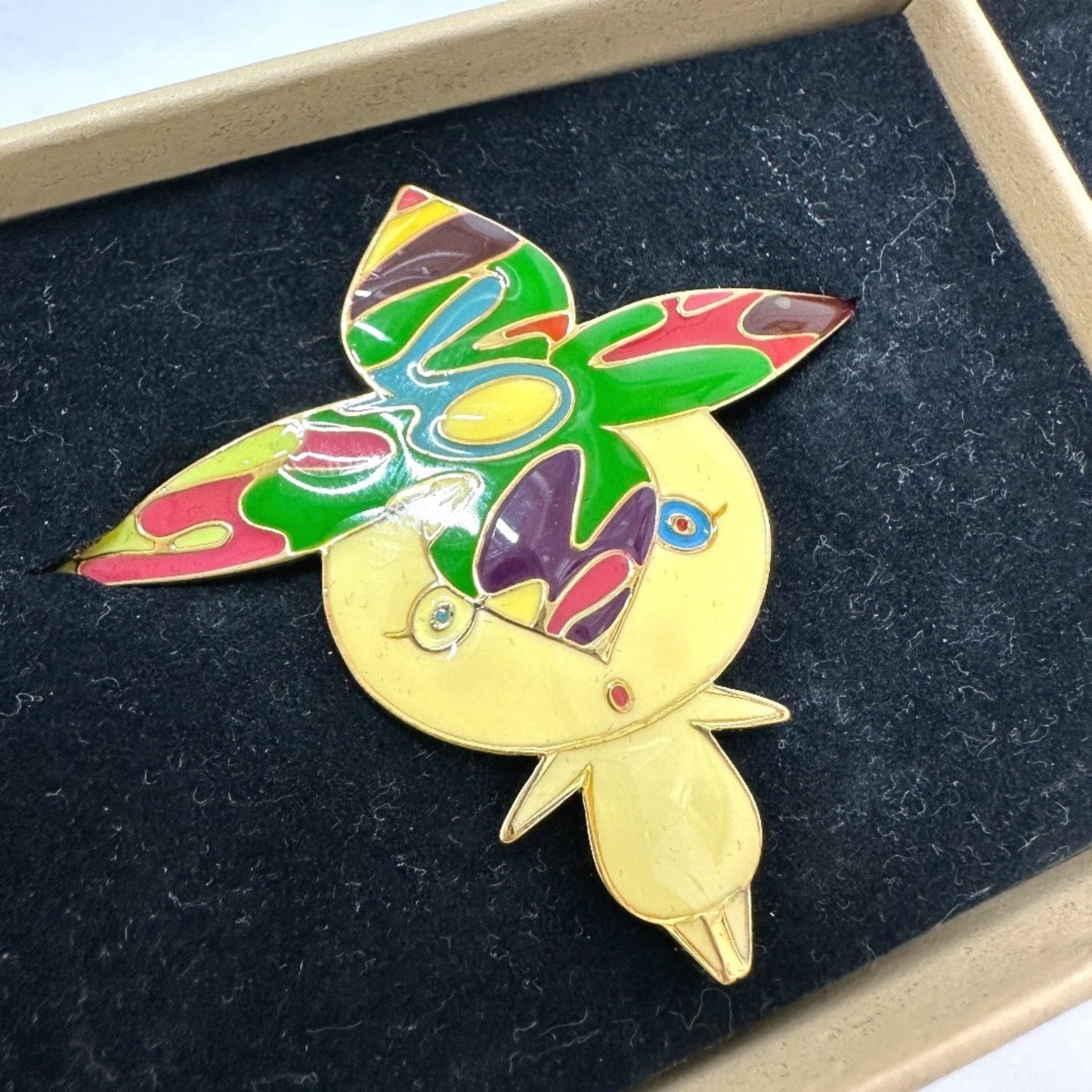 Louis Vuitton Other Metal Multi Brooches
