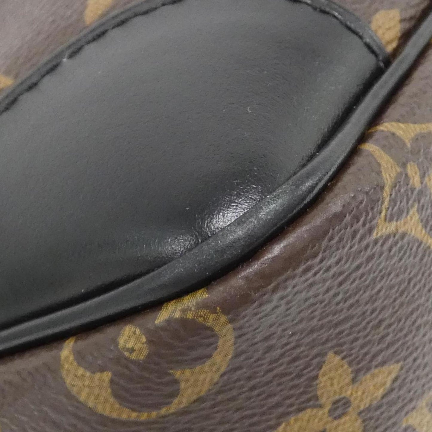 Louis Vuitton Coated Canvas Black Shoulder Bags