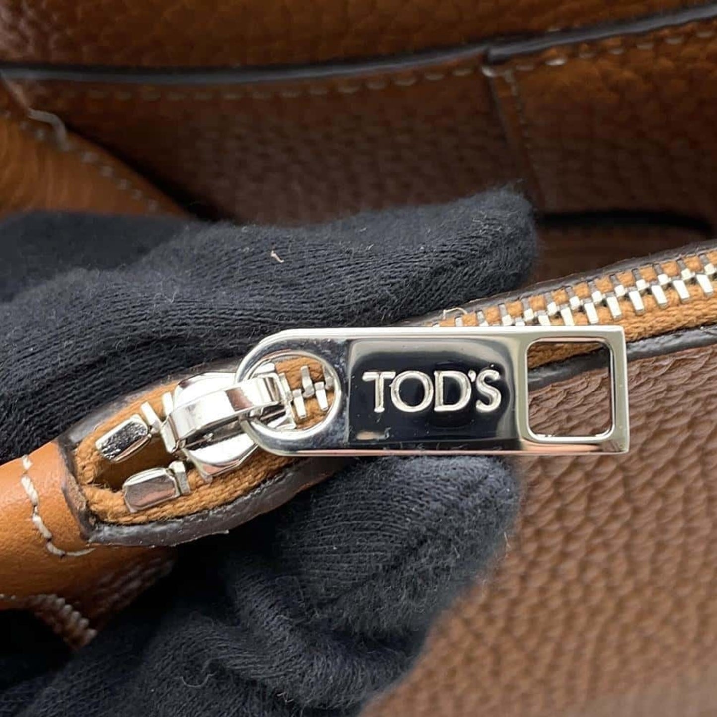 Tod's Others Brown Handbags