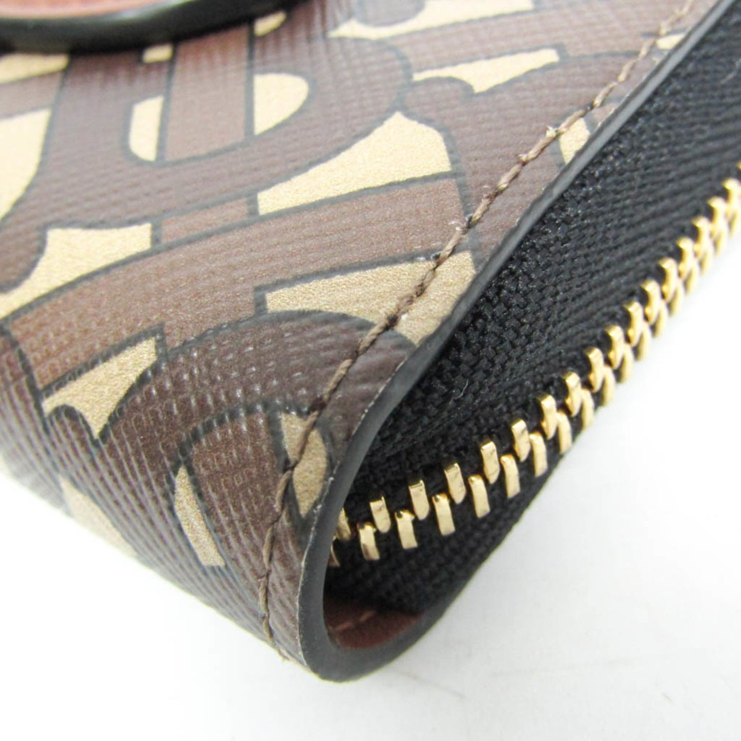 Burberry Pvc Brown Clutch Bags
