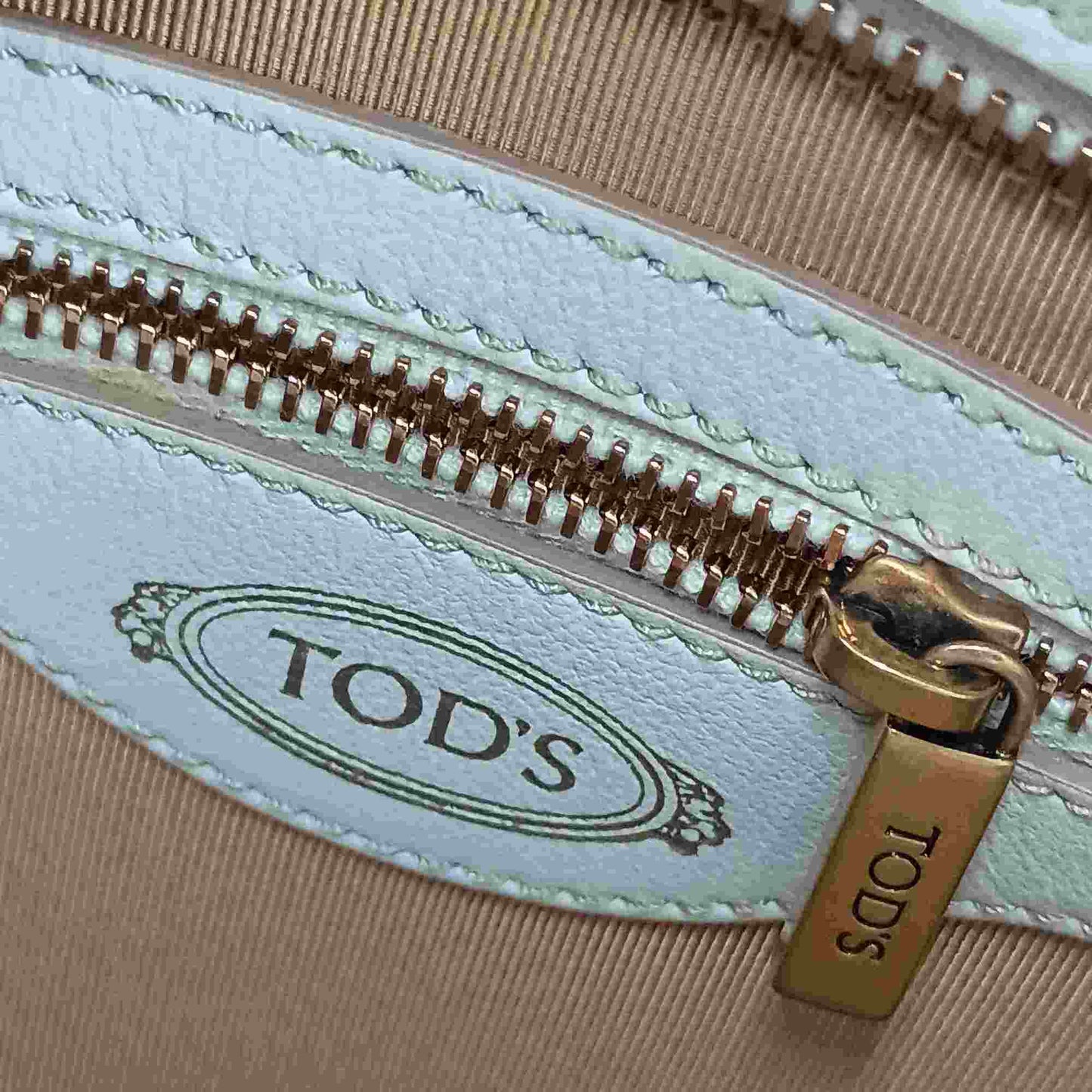 Tod's Others White Handbags