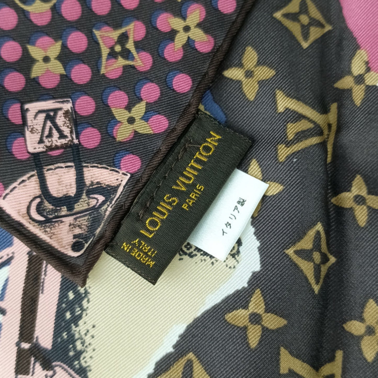 Louis Vuitton Silk Brown Scarves