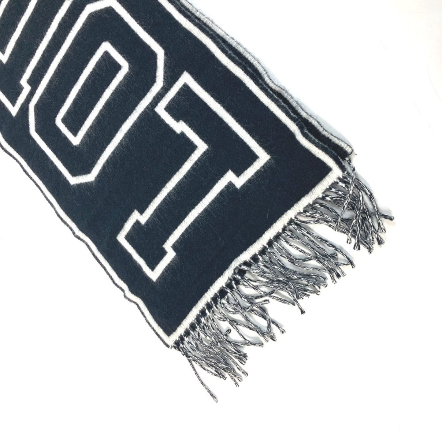 Louis Vuitton Wool Black Scarves