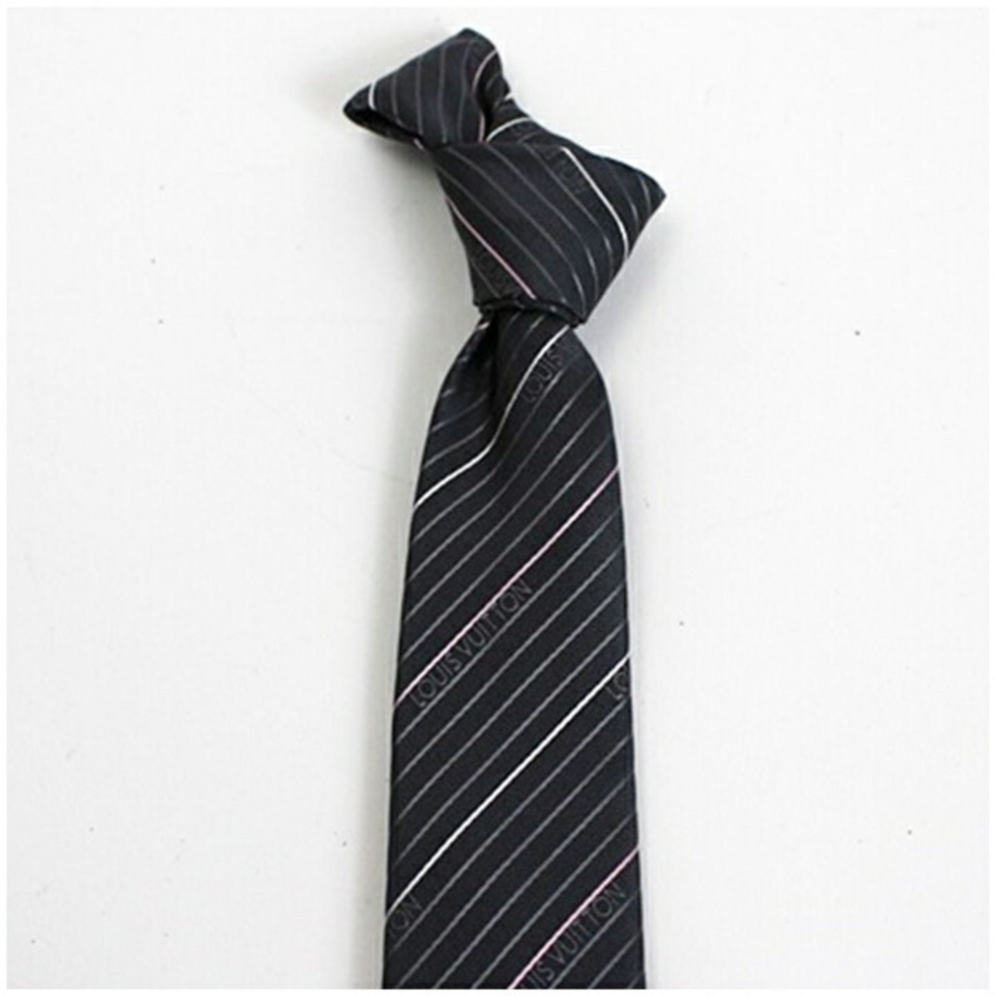 Louis Vuitton Silk Gray Ties