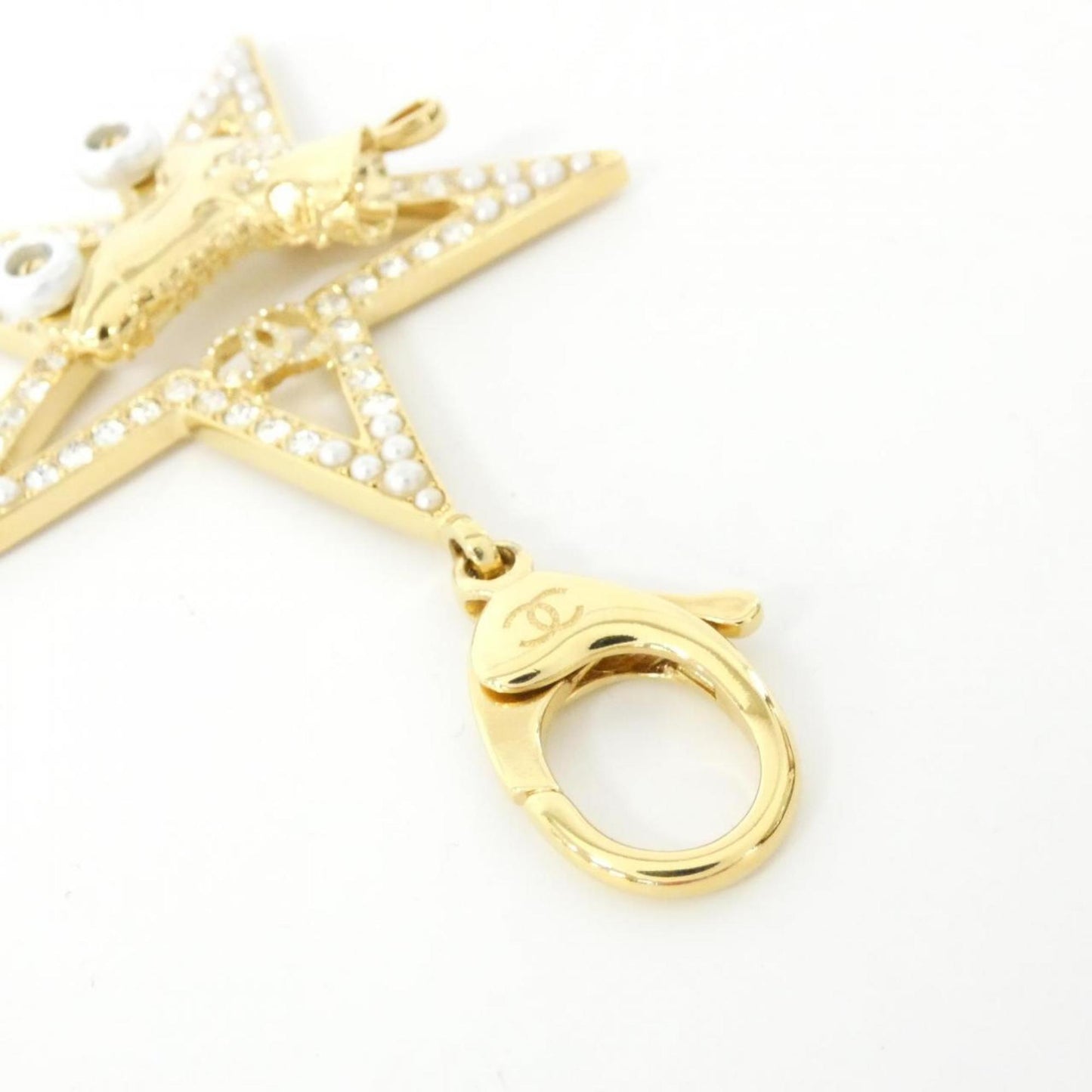 Chanel Pearls White Key Rings