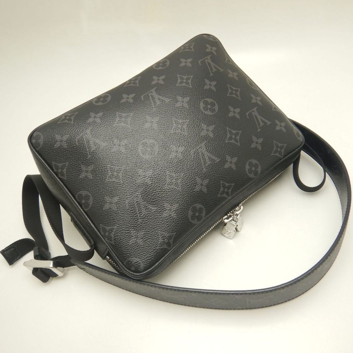 Louis Vuitton Pvc Black Shoulder Bags
