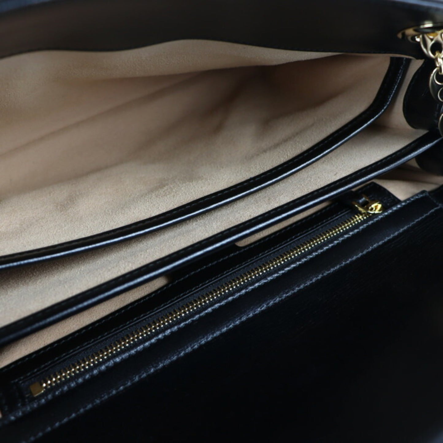 Gucci Others Black Shoulder Bags
