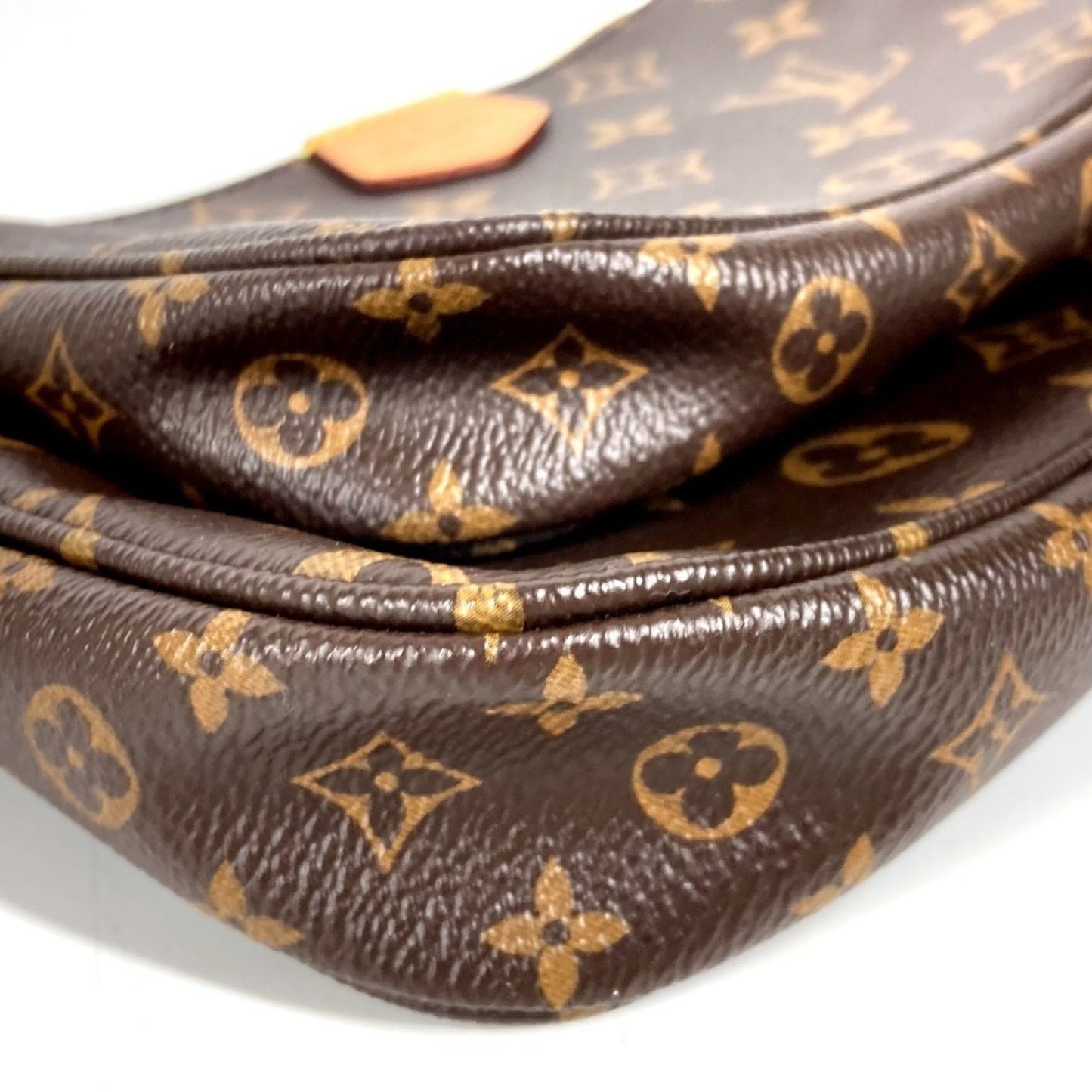 Louis Vuitton Monogram Canvas Brown Shoulder Bags