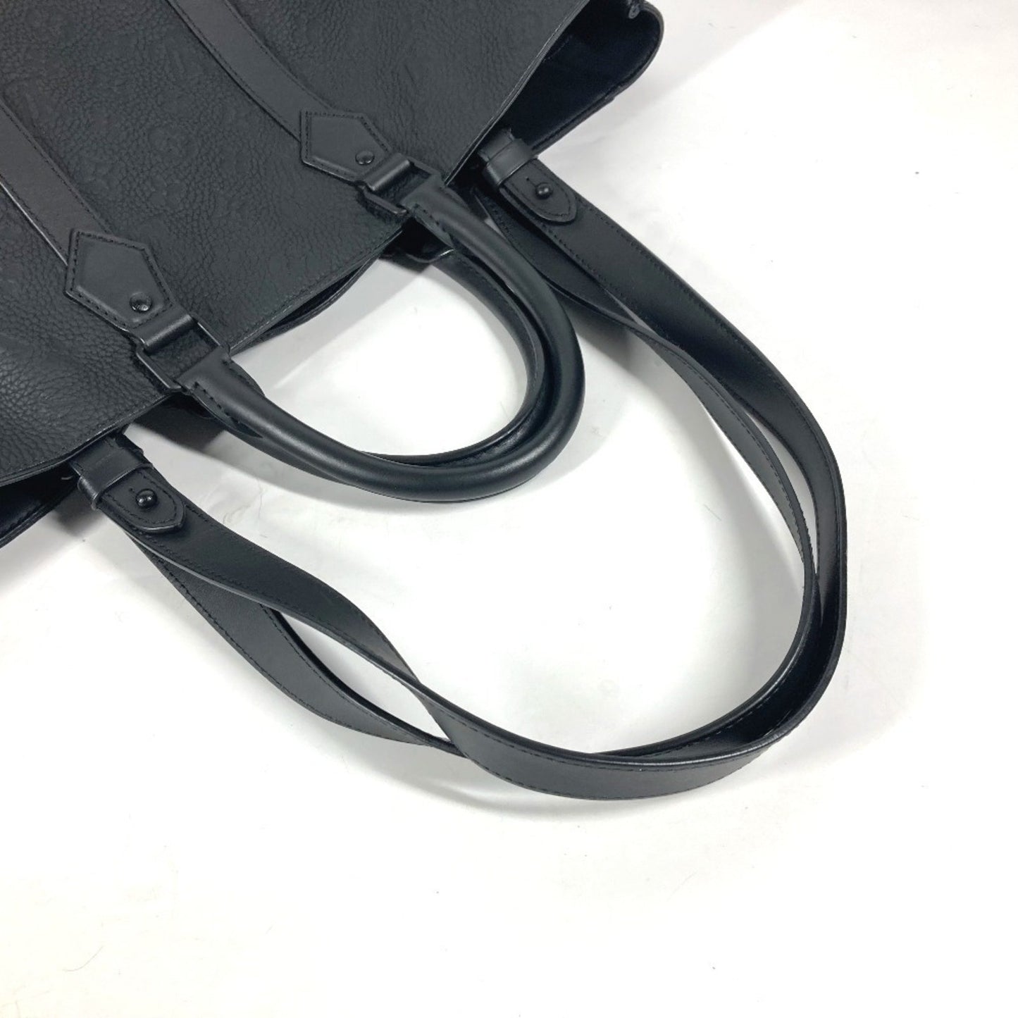 Louis Vuitton Monogram Canvas Black Shoulder Bags