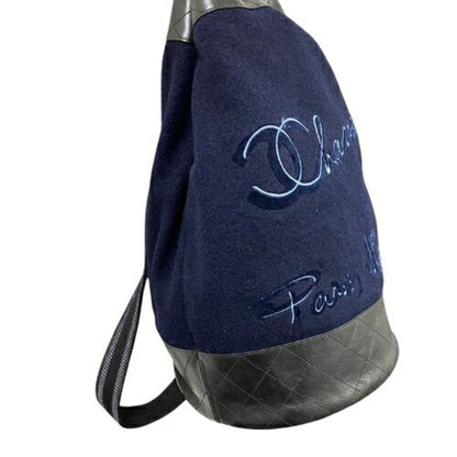 Chanel Wool Blue Shoulder Bags