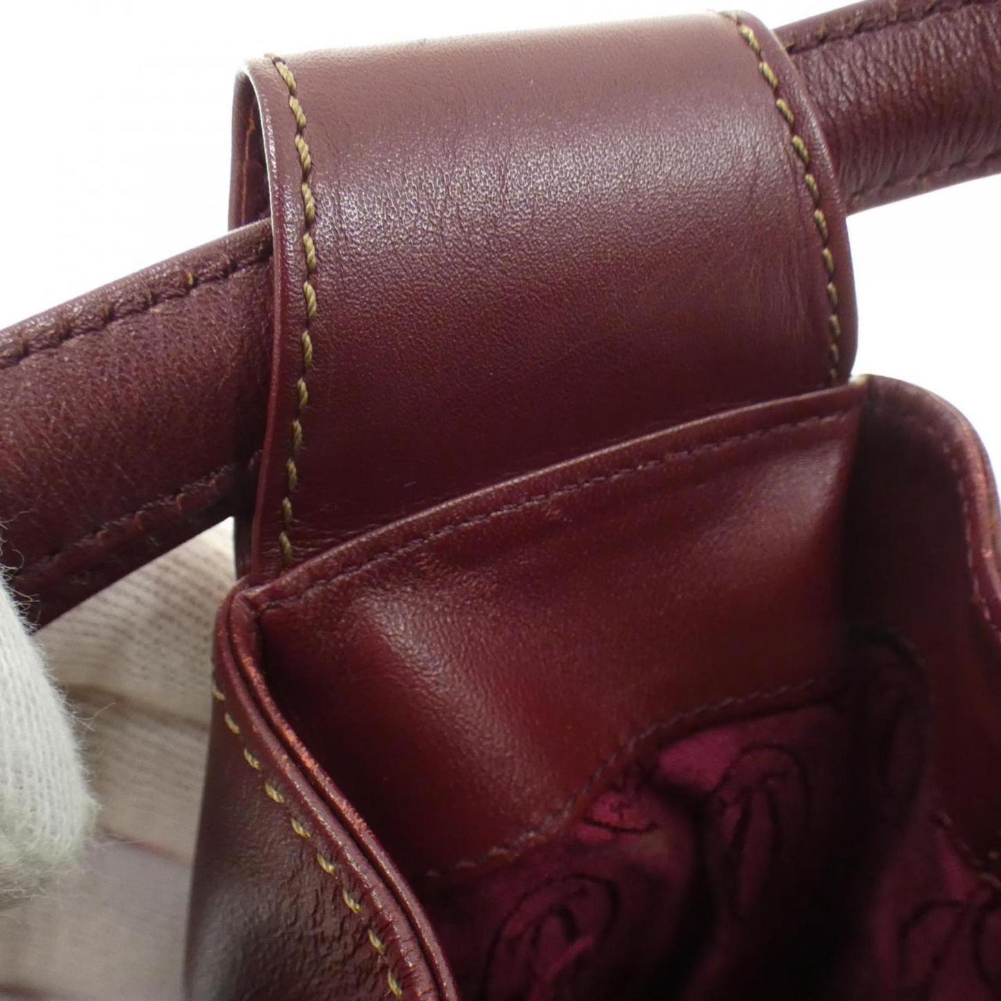Cartier Others Red Shoulder Bags