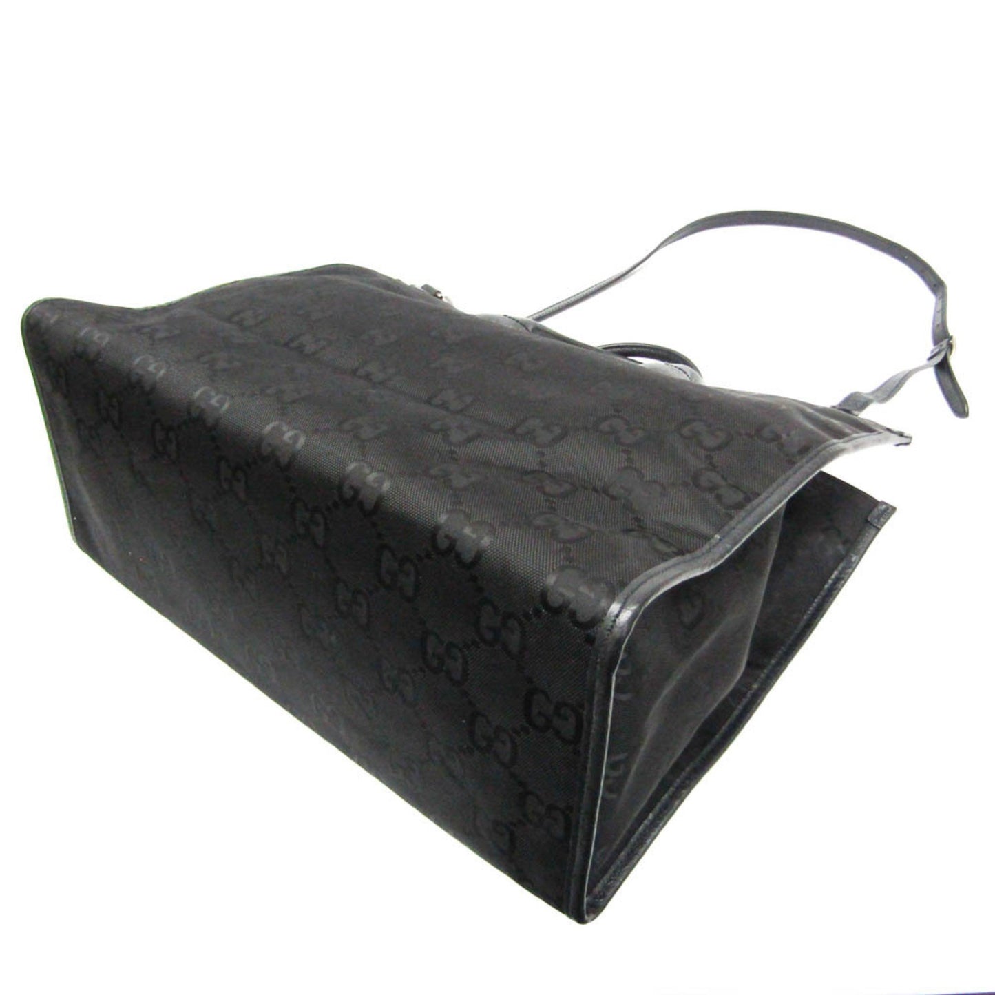 Gucci Nylon Black Handbags