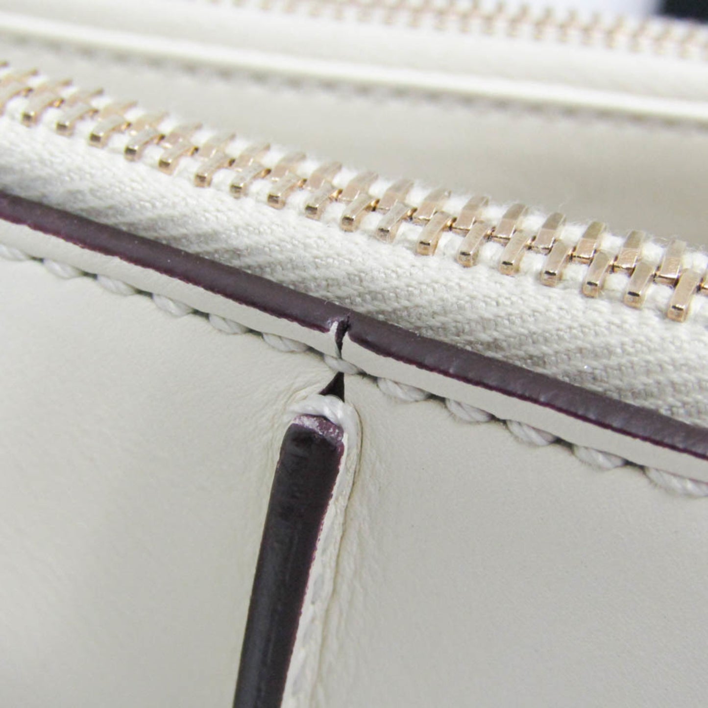 Tod's Others White Handbags