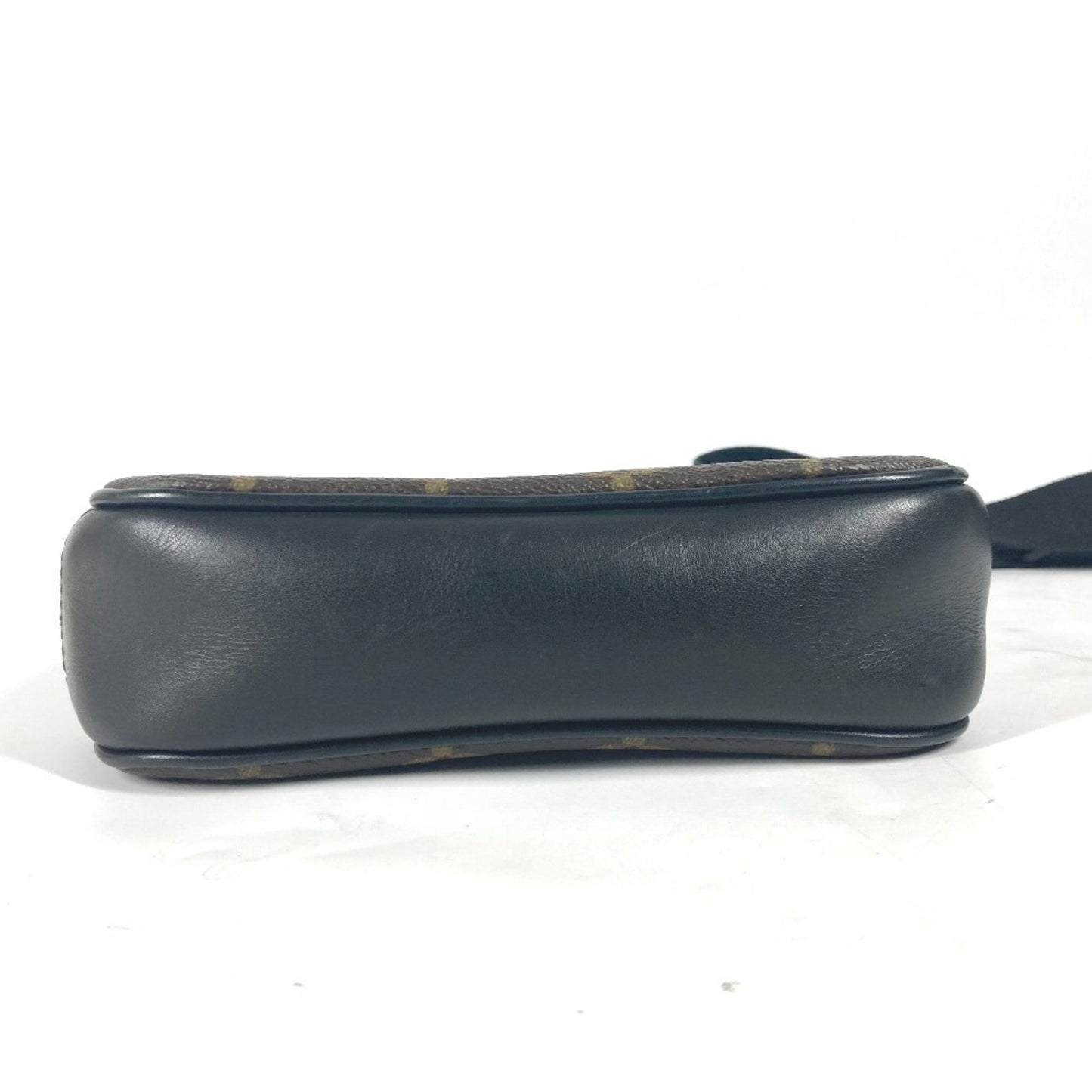 Louis Vuitton Canvas Black Shoulder Bags