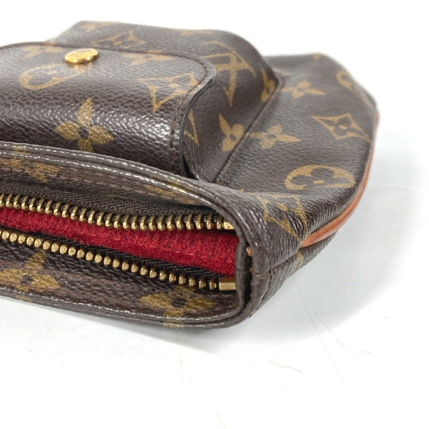 Louis Vuitton Monogram Canvas Brown Clutch Bags