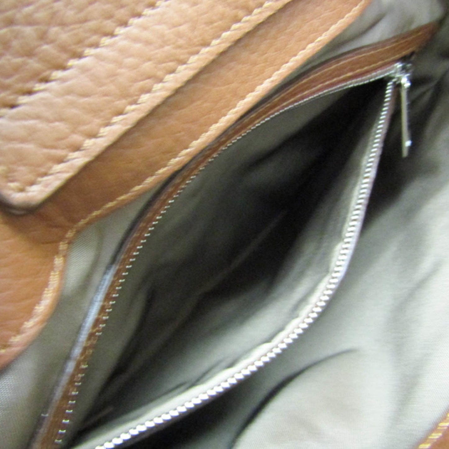 Tod's Others Brown Tote Bags