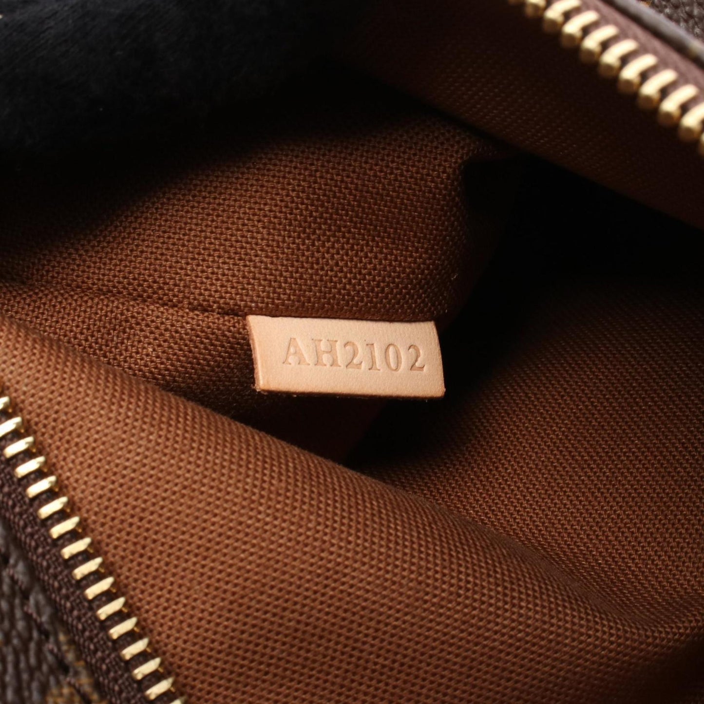 Louis Vuitton Coated Canvas Brown Shoulder Bags