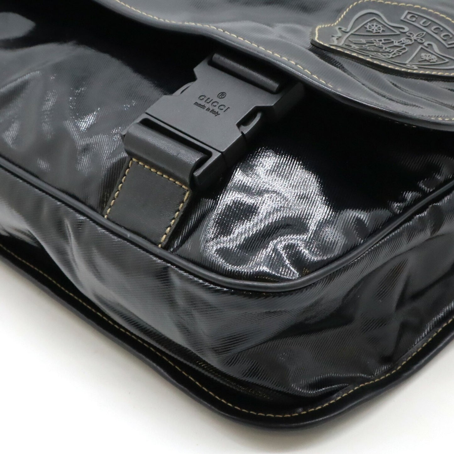 Gucci Coated Canvas Black Shoulder Bags