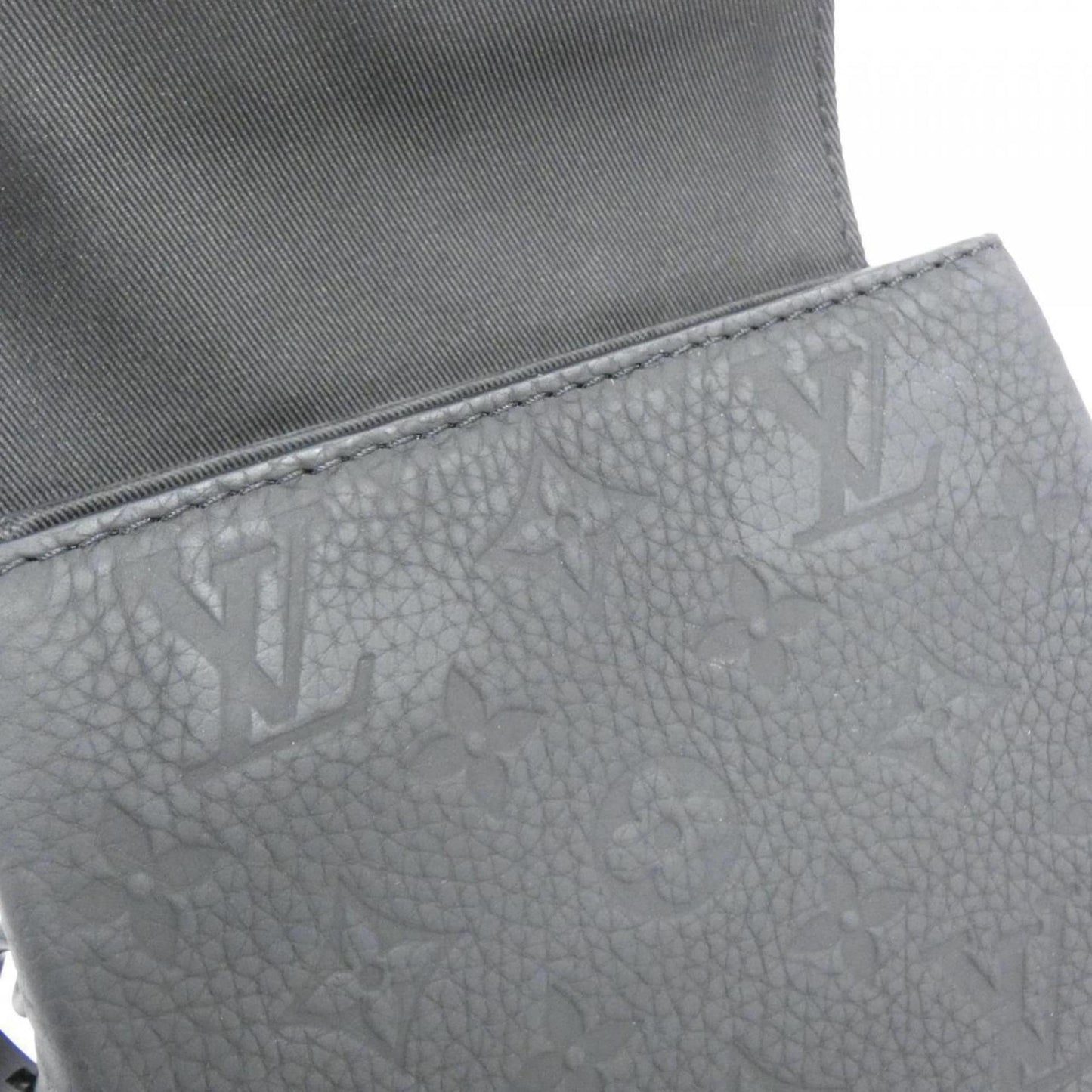 Louis Vuitton Others Black Shoulder Bags