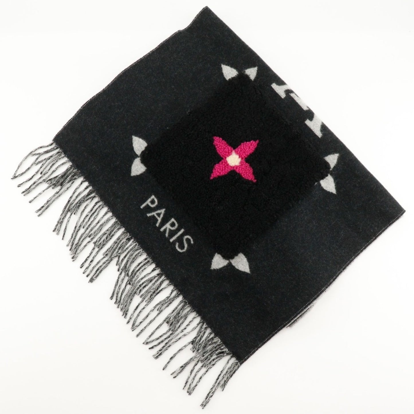 Louis Vuitton Cashmere Black Scarves