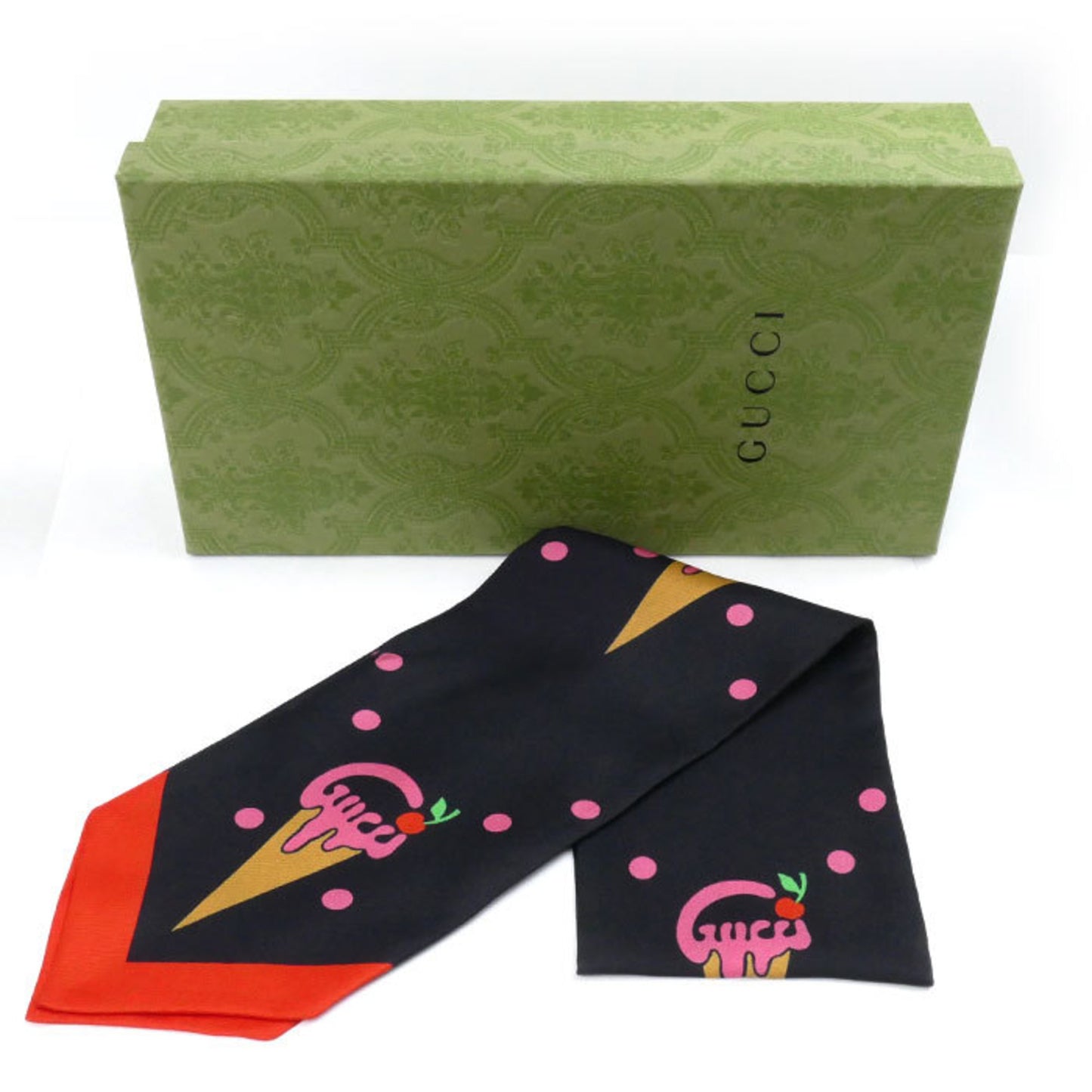 Gucci Silk Black Scarves