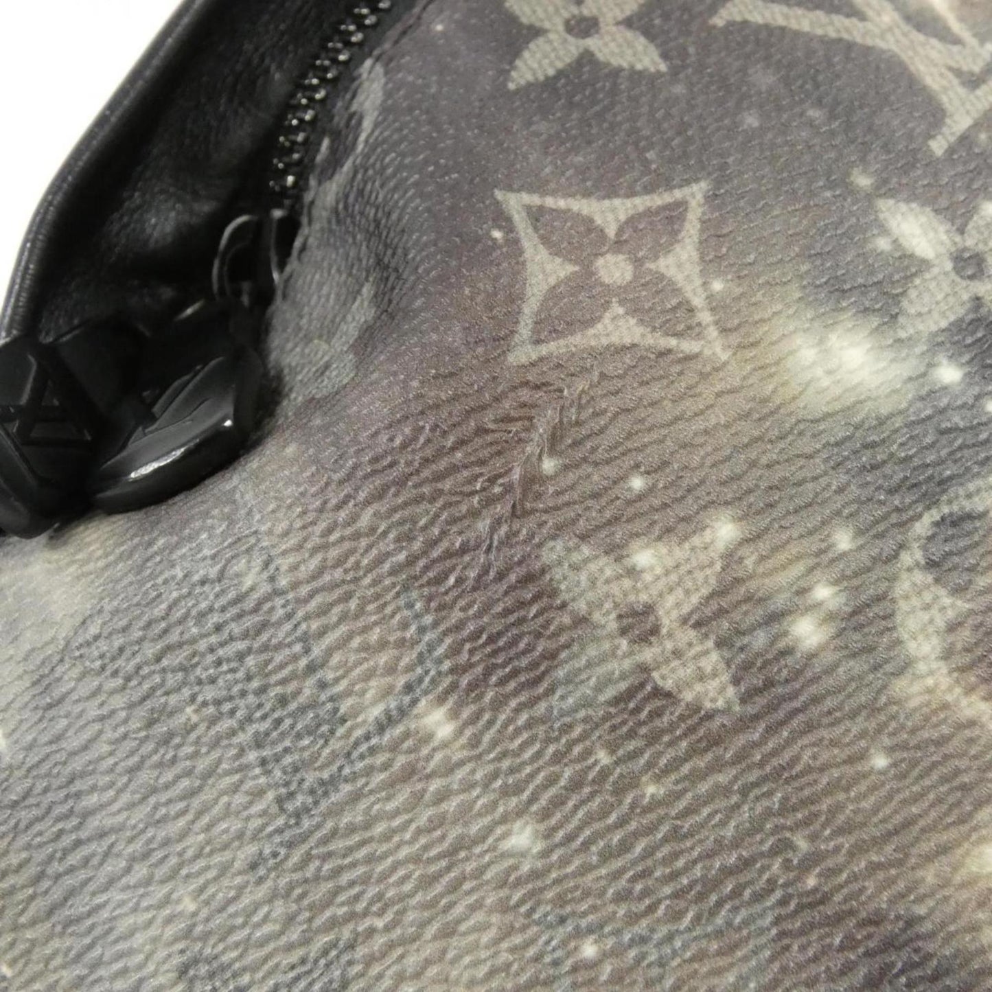 Louis Vuitton Monogram Canvas Black Shoulder Bags