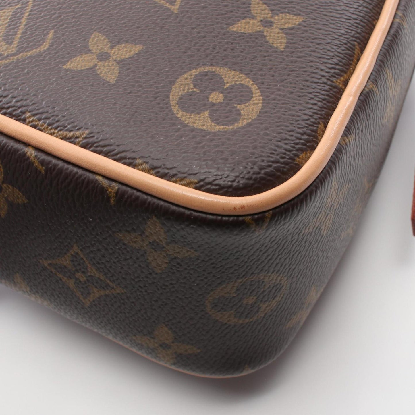 Louis Vuitton Coated Canvas Brown Shoulder Bags
