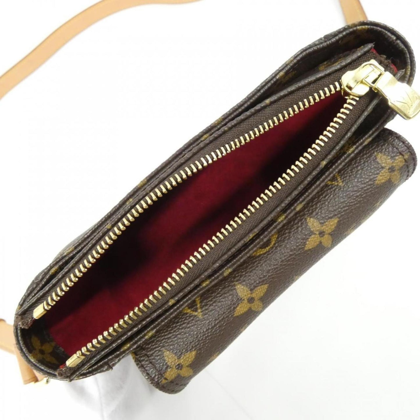 Louis Vuitton Coated Canvas Brown Shoulder Bags