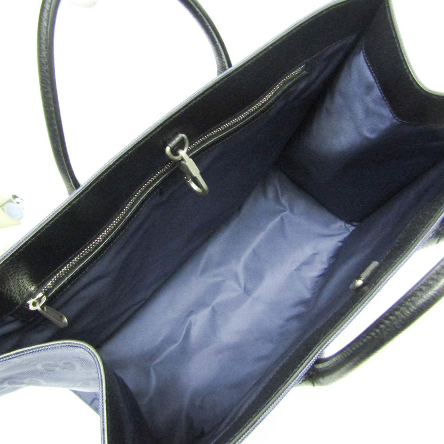 Gucci Nylon Black Handbags