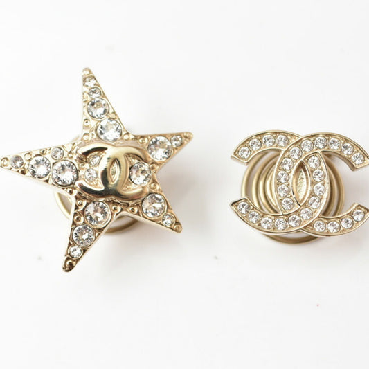 Chanel Gold Gold Brooches