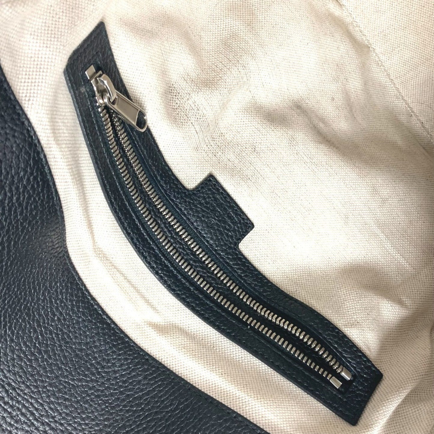 Gucci Others Black Shoulder Bags