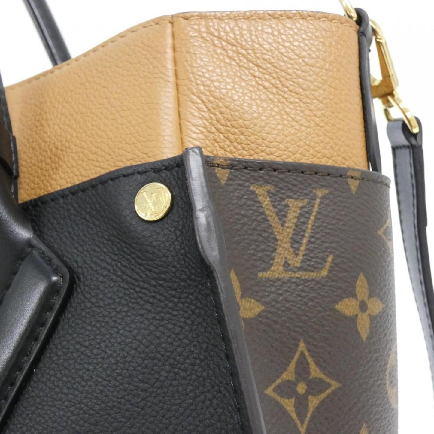 Louis Vuitton Coated Canvas Black Handbags