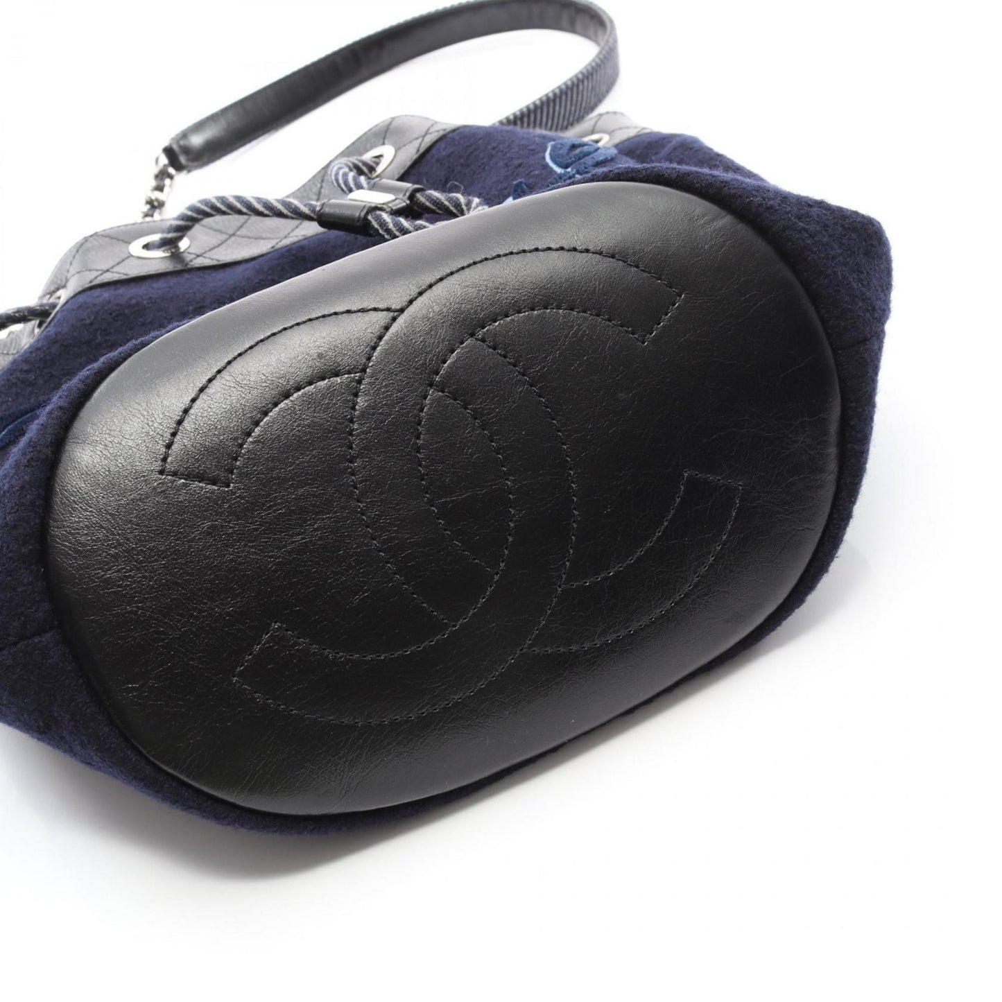 Chanel Wool Black Shoulder Bags