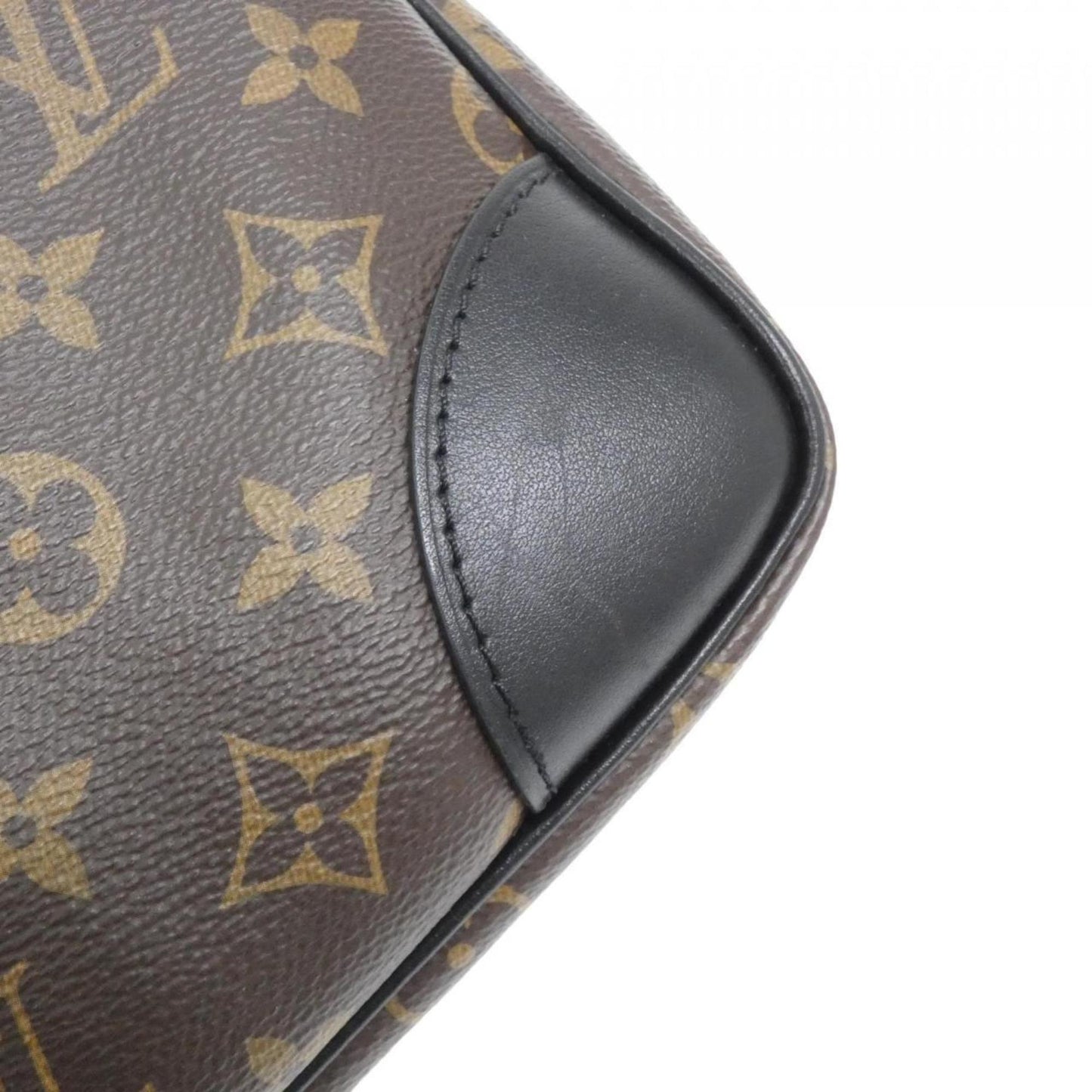 Louis Vuitton Monogram Canvas Black Shoulder Bags