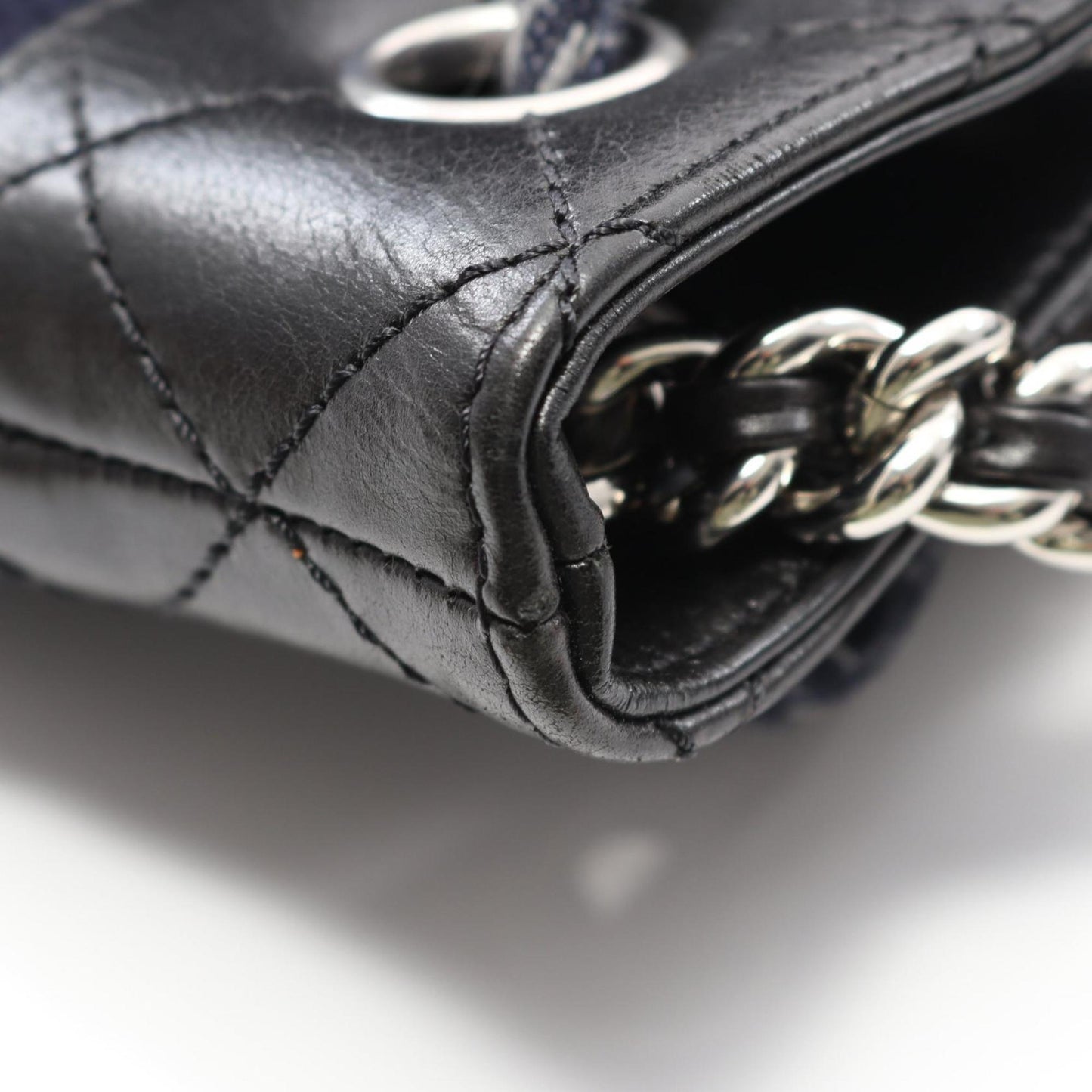 Chanel Wool Black Shoulder Bags