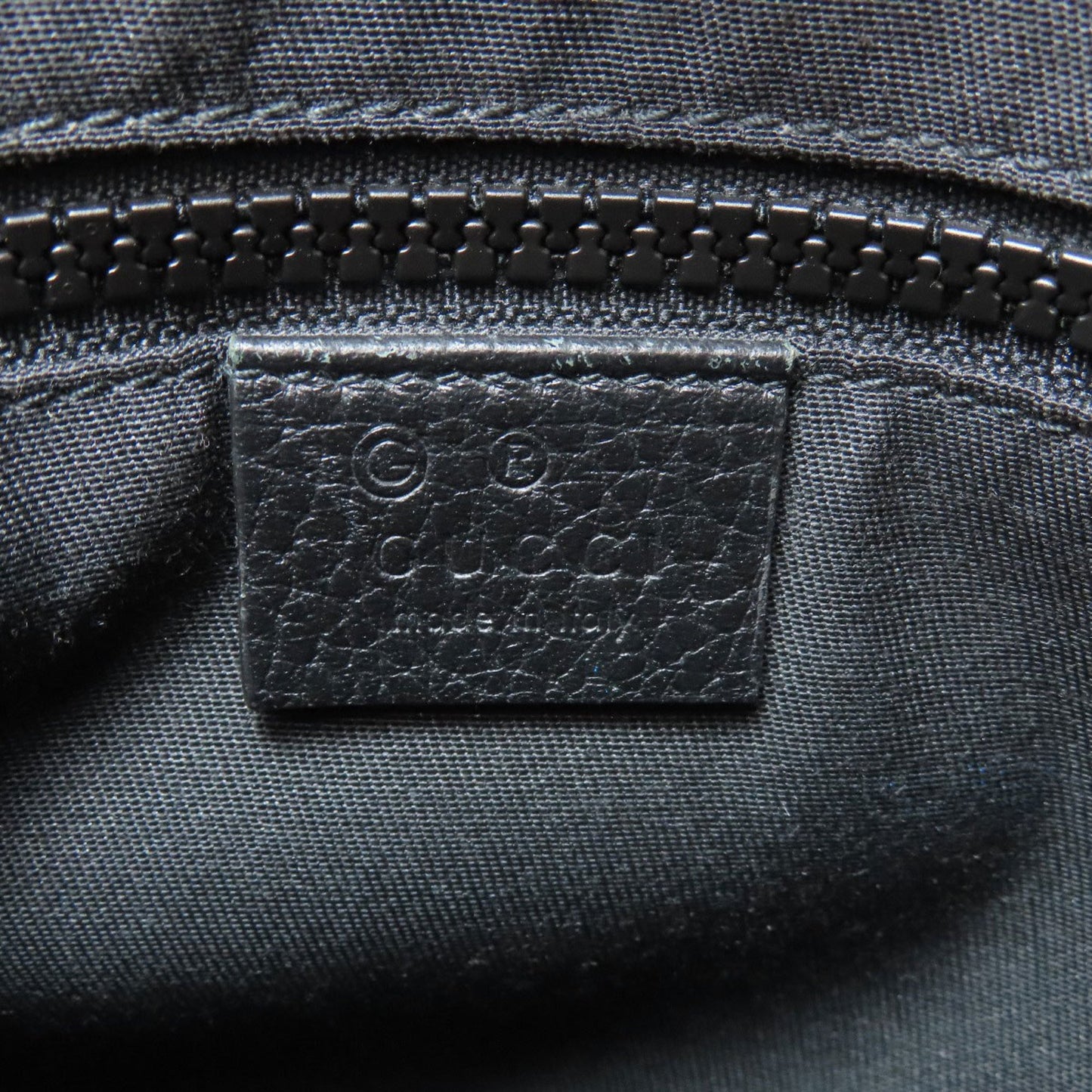 Gucci Nylon Black Shoulder Bags