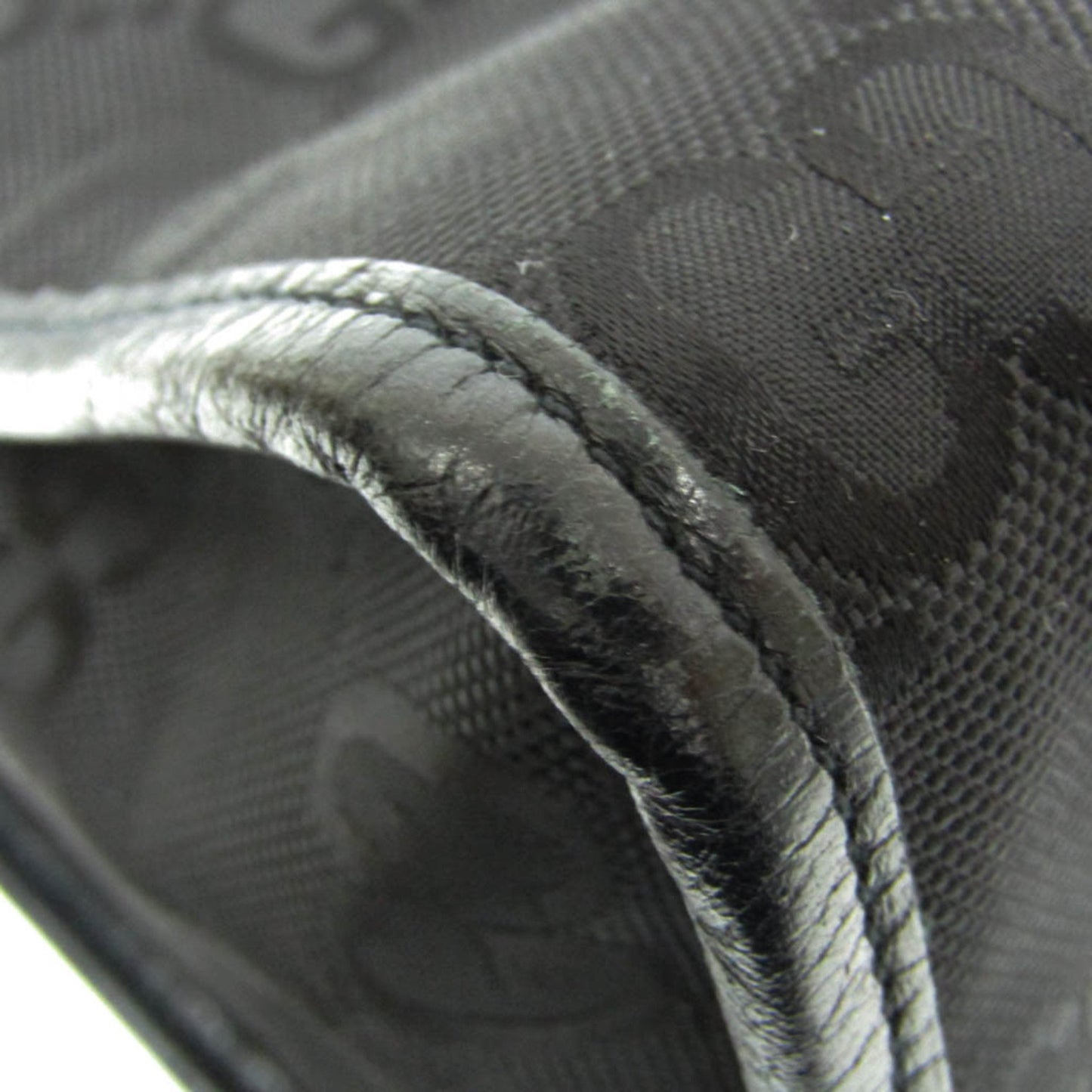 Gucci Nylon Black Handbags