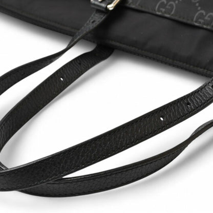 Gucci Nylon Black Shoulder Bags