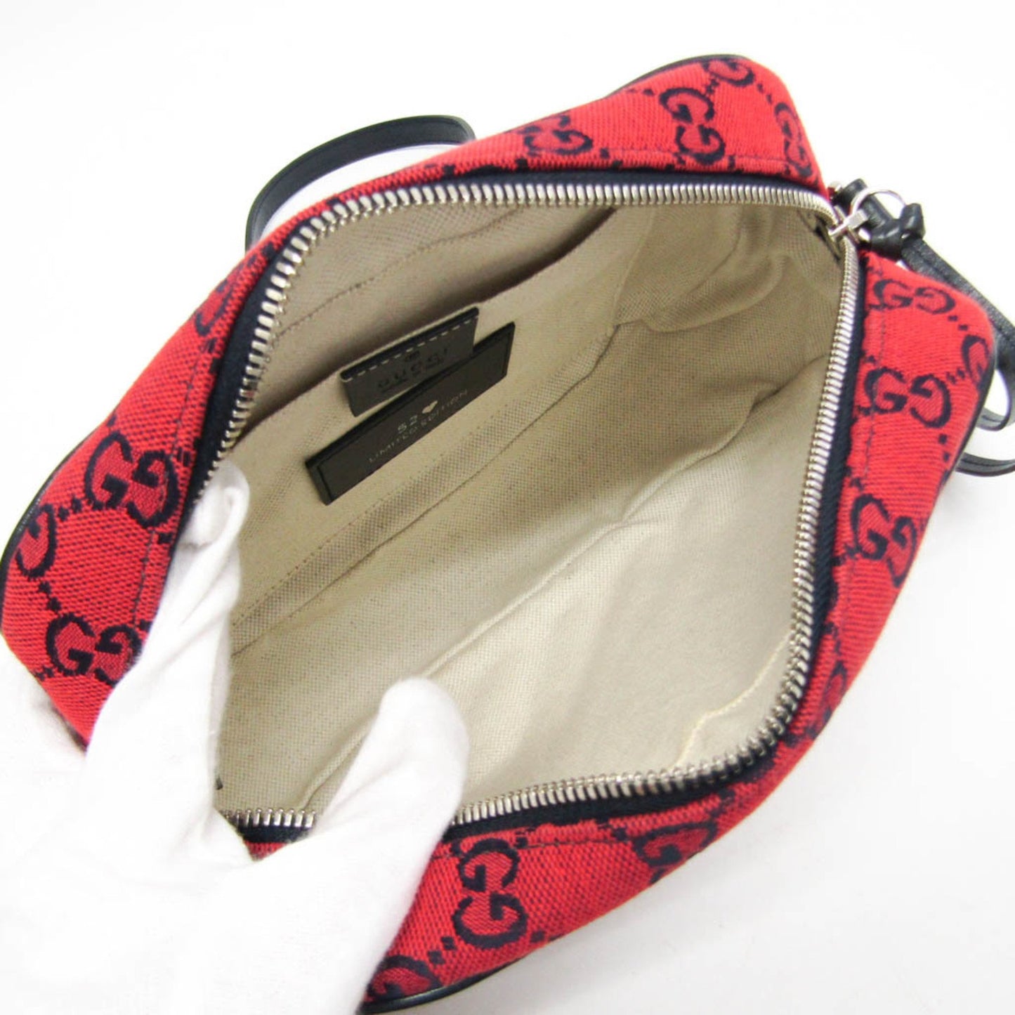 Gucci Woven Fabric Red Shoulder Bags