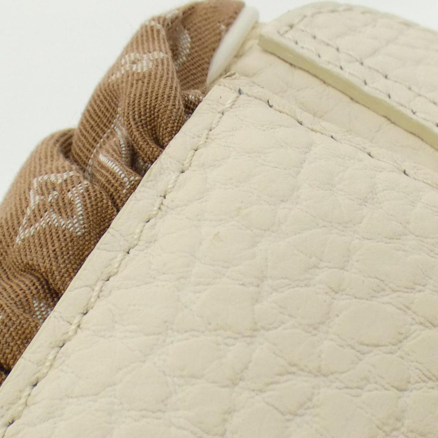 Louis Vuitton Canvas Brown Handbags