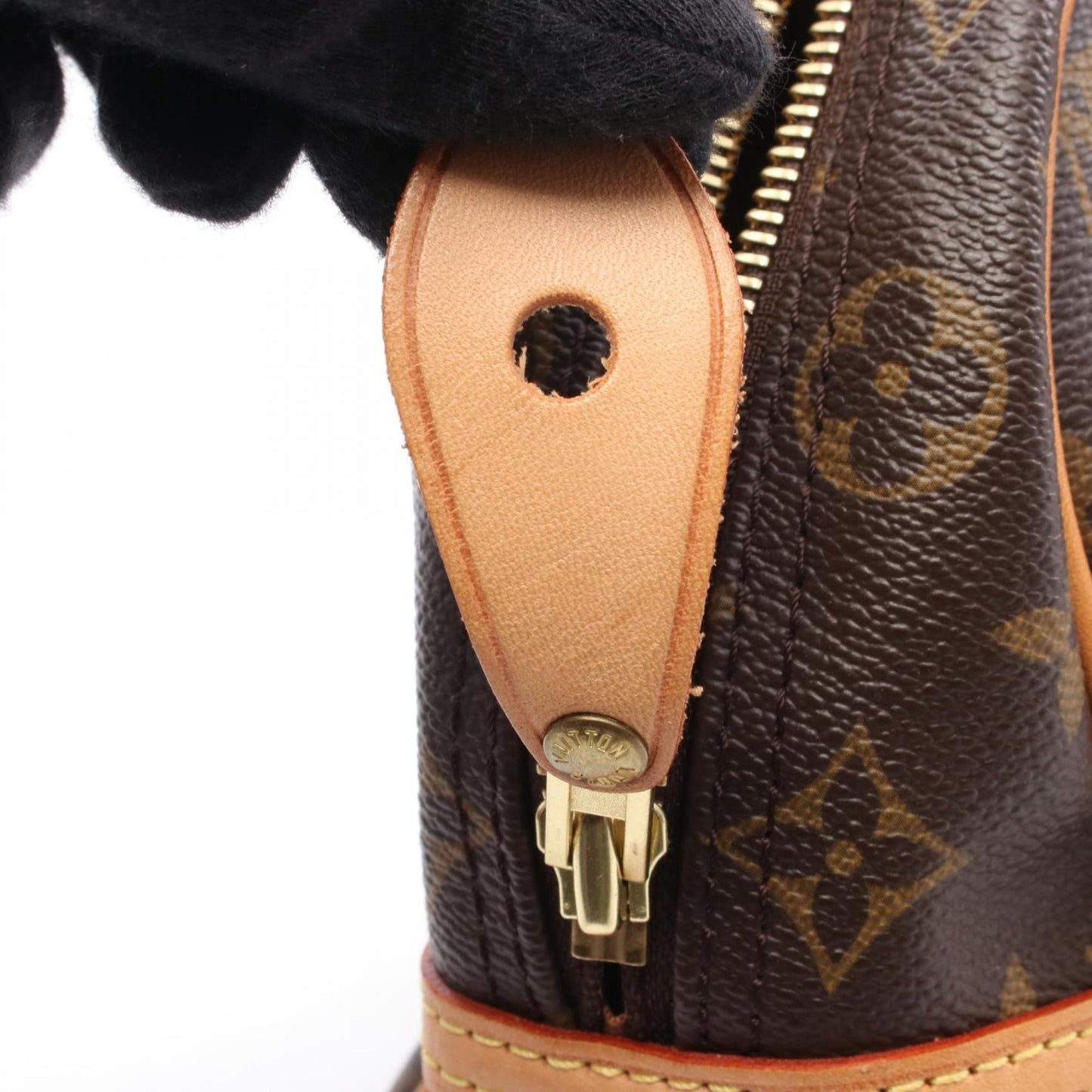 Louis Vuitton Coated Canvas Brown Shoulder Bags