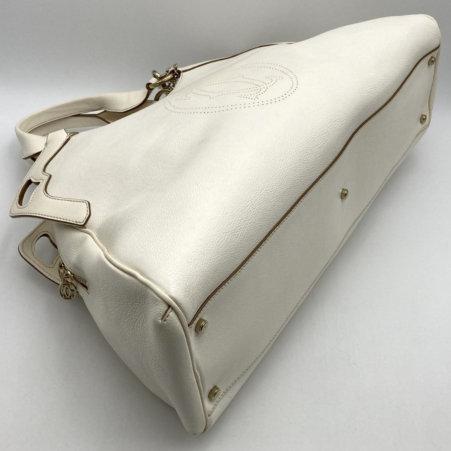 Cartier Others White Shoulder Bags