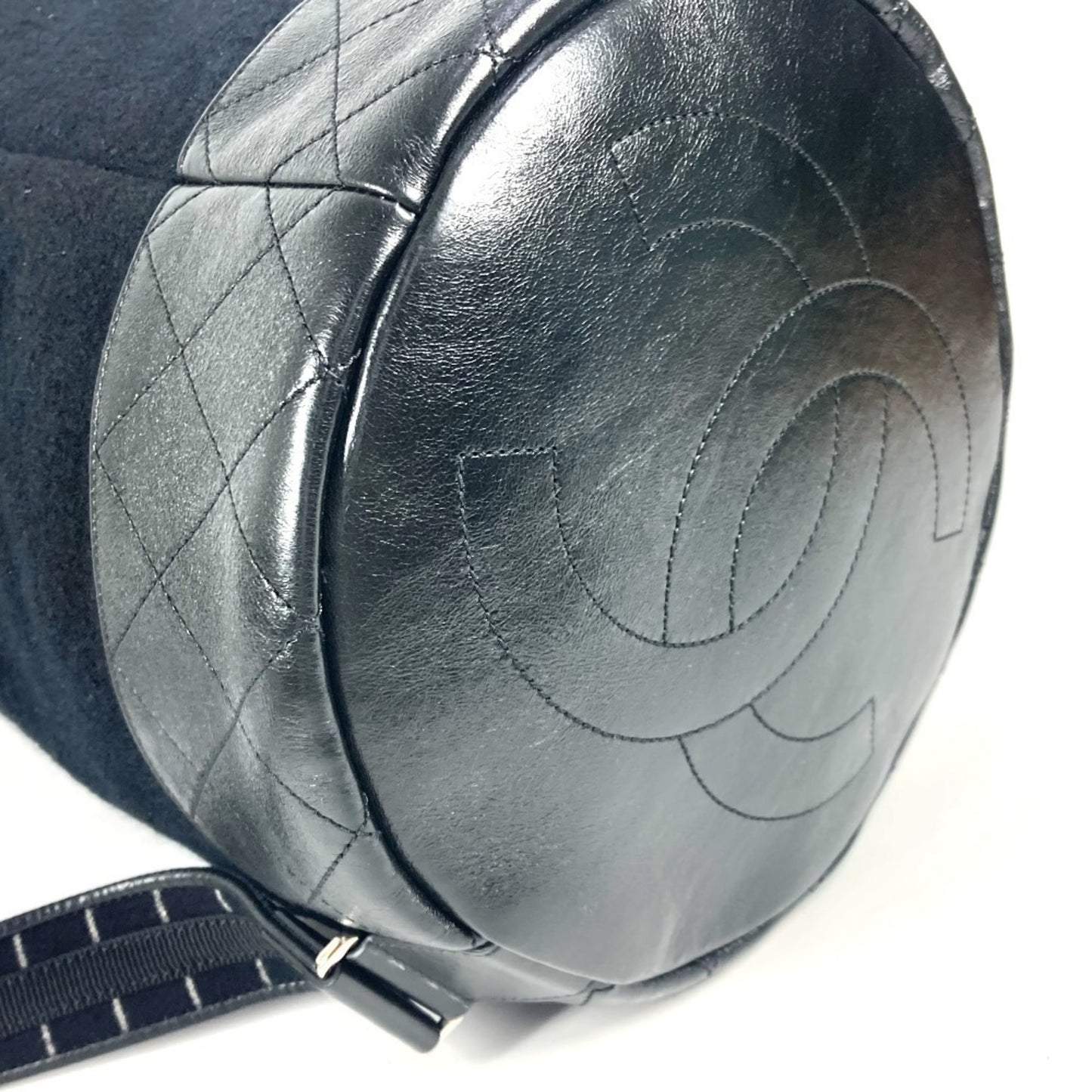 Chanel Wool Black Shoulder Bags