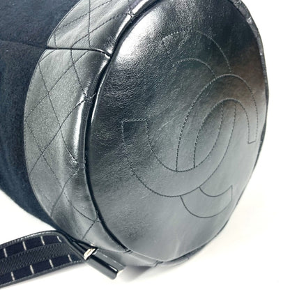 Chanel Wool Black Shoulder Bags