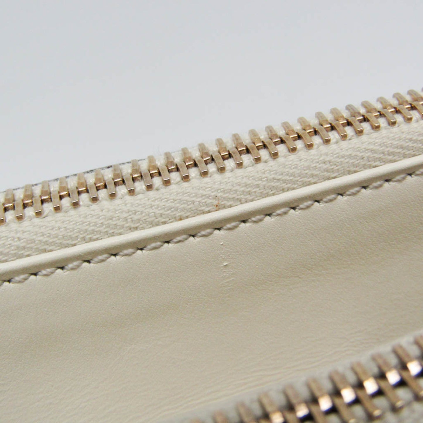 Tod's Others White Handbags