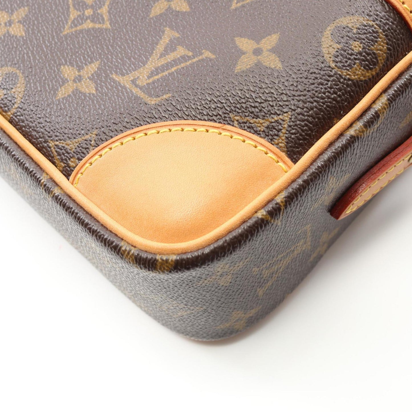 Louis Vuitton Coated Canvas Brown Shoulder Bags