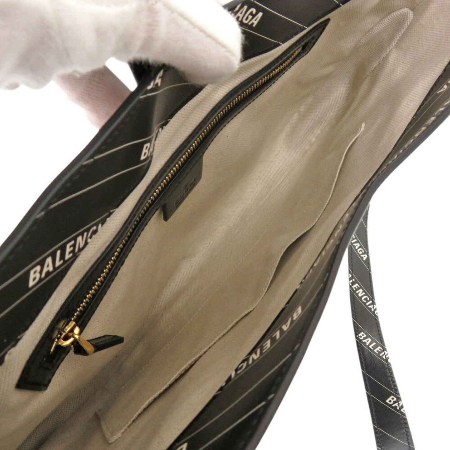 Gucci Others Black Shoulder Bags