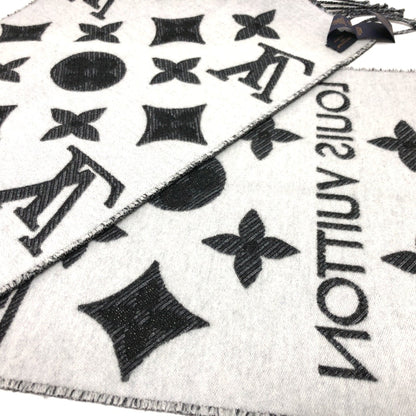 Louis Vuitton Wool Black Scarves